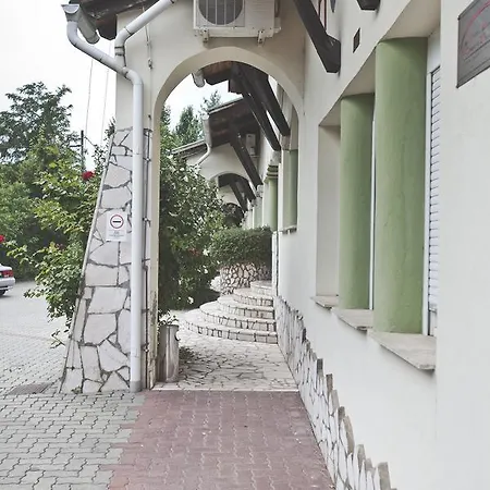 Hotel Makár Sport&Atrium Pécs Exterior foto