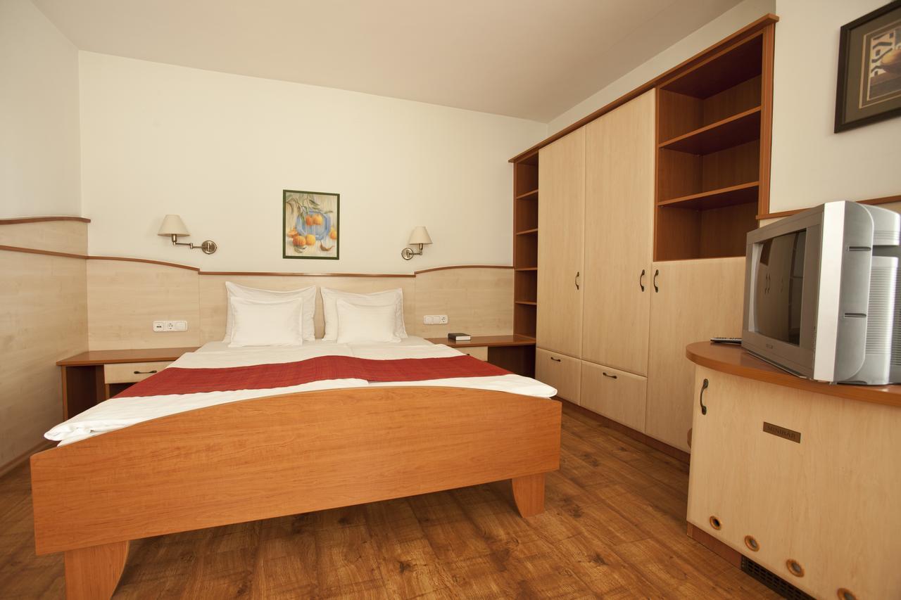 Makar Sport&atrium 3*