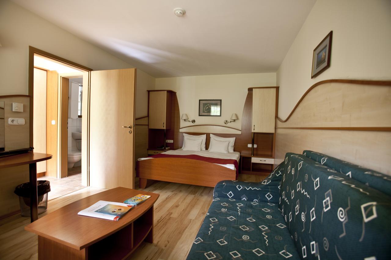 Makar Sport&atrium 3*
