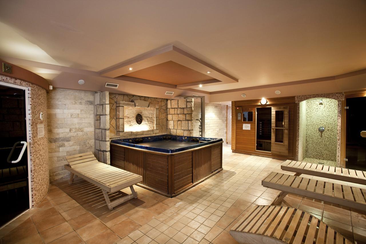 Makar Sport&atrium Hotel