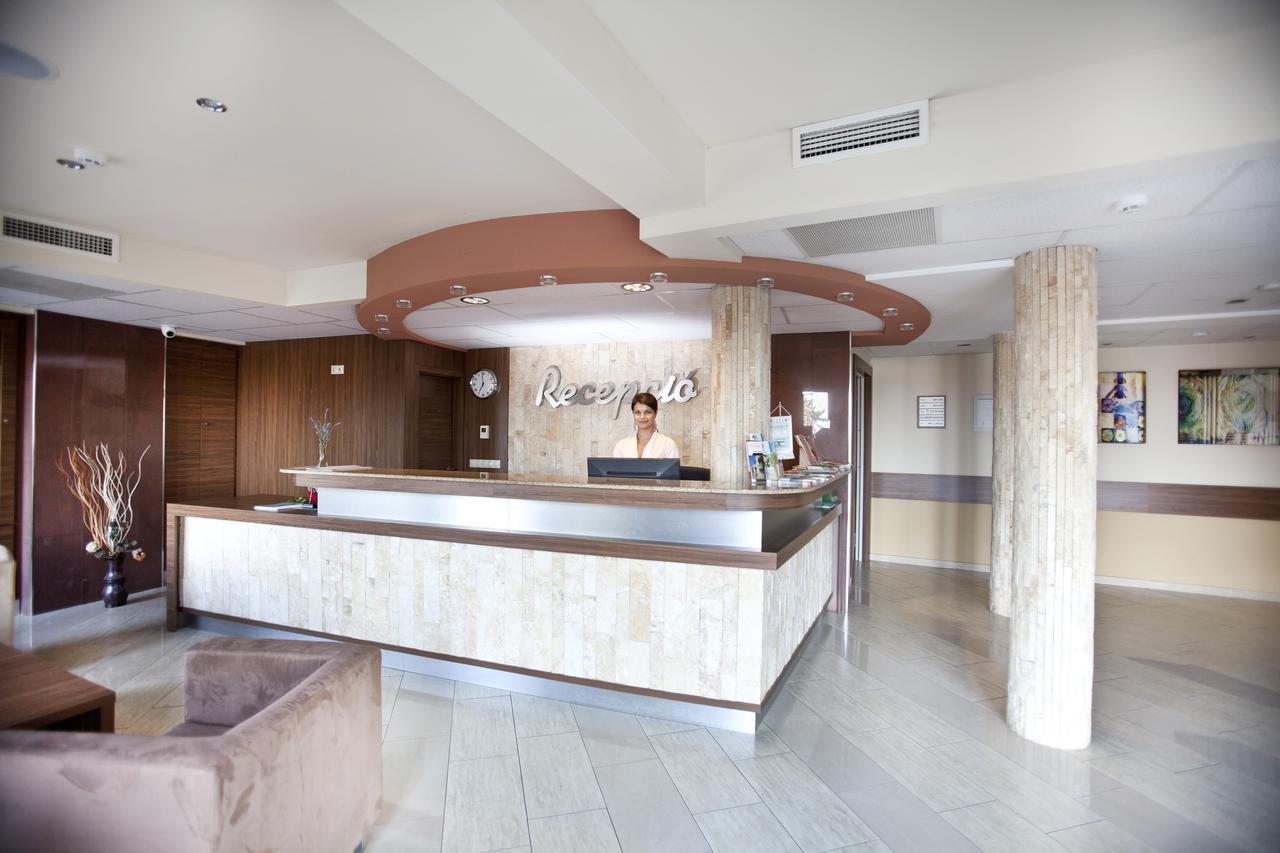 Makar Sport&atrium Hotel
